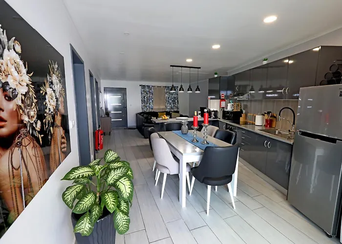 Casa Da Calheta Maia (Sao Miguel)