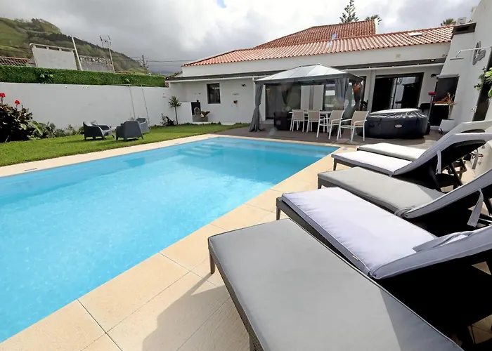 Casa Da Calheta * Maia (Sao Miguel)