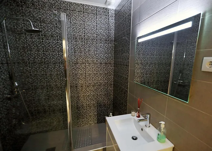 Casa Da Calheta Maia (Sao Miguel)